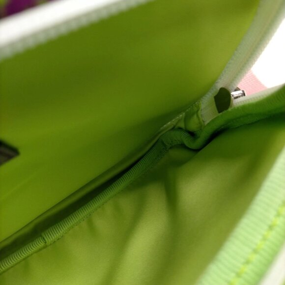 Authentic Gucci Waist Pouch Green Nylon mon559-111025 - Picture 13 of 16